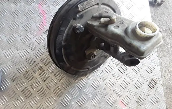 Renault Scenic II - Grand scenic II Brake booster 8200873347