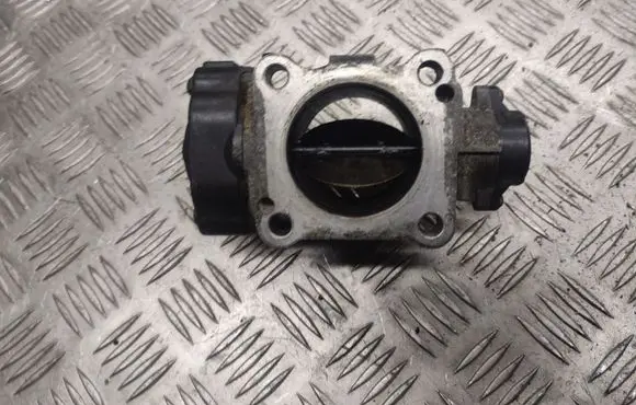 Toyota RAV 4 (XA30) Throttle valve 260107H24