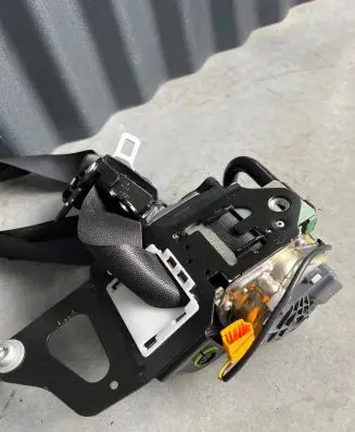 Mercedes-Benz E W238 Front seatbelt 634419300A R213RZ63012