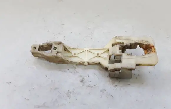Hyundai Sonata Front door exterior handle/bracket NOCODE