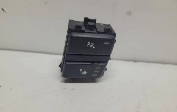 BMW 5 E60 E61 Seat heating switch 91590772 502299