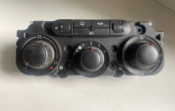 Seat Altea Climate control unit 5P0820047L 5HB00884801