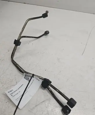 Citroen C4 I Fuel injector supply line/pipe 