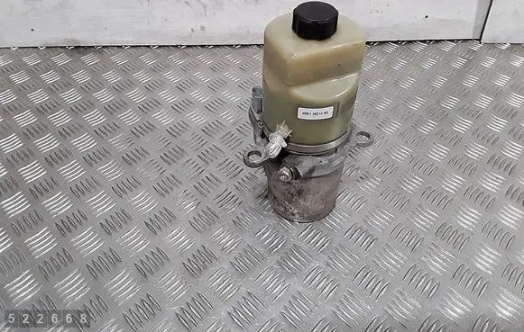 Ford Focus C-MAX Power steering pump 4M513K514BD