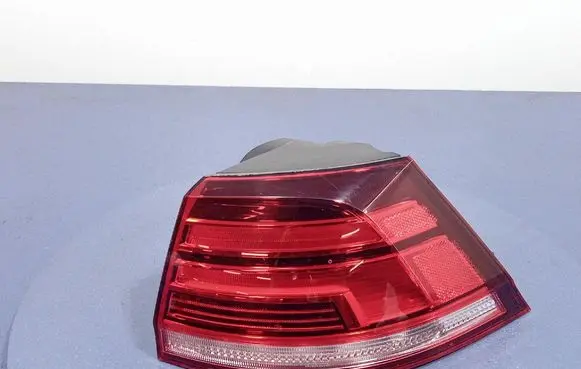 Volkswagen Golf Sportsvan Rear/tail lights 5G9945096E
