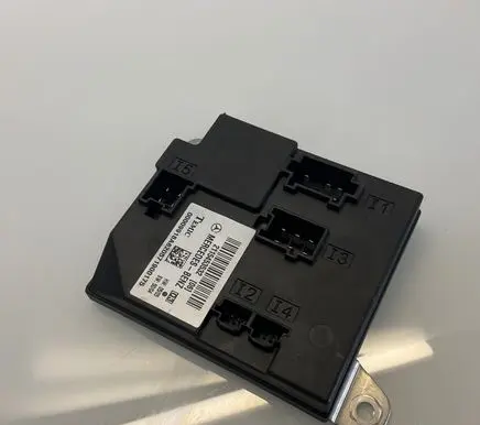 Mercedes-Benz E W211 Comfort/convenience module 2115453532 A2115453532