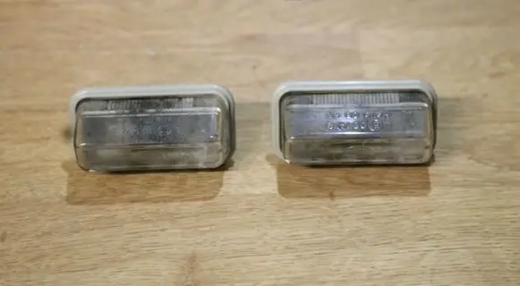 Toyota Avensis T250 Number plate light