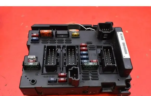 Peugeot 307 CC Fuse box set 9650664080