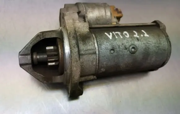 Mercedes-Benz Vito Viano W639 Starter motor 0051511301 D7R46 112JC