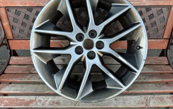 Ford Edge II R20 alloy rim 