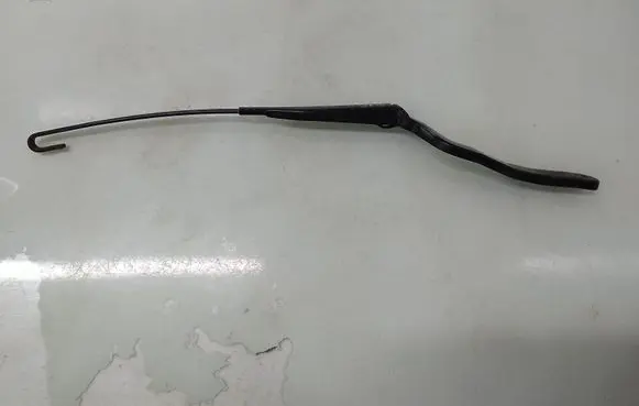 Volvo 850 Front wiper blade arm 