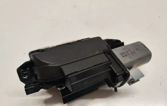 Tailgate/trunk/boot lock/catch/latch