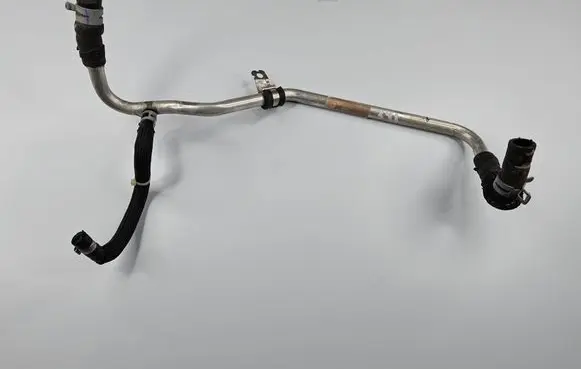 Jeep Grand Cherokee WL Engine coolant pipe/hose 68428706AB