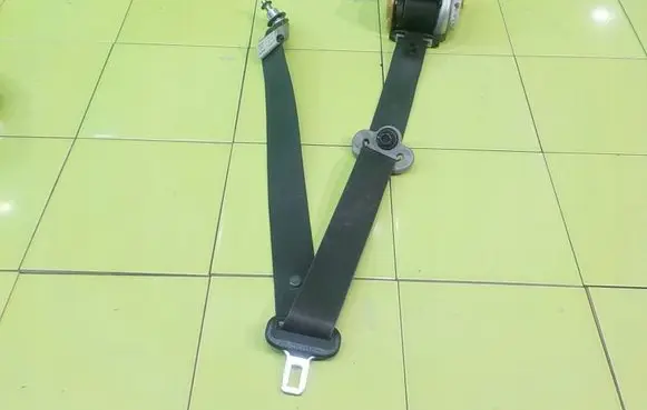 Honda Insight Front seatbelt TKAH3EJ530 BEZPIECZENSTWA