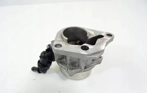 Nissan Qashqai Vacuum pump 146502327R
