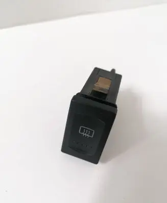 Volkswagen PASSAT B5.5 Windscreen/window heater switch 3B0959621C