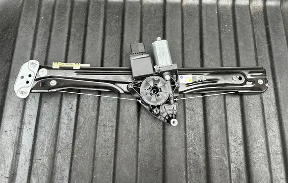 Citroen C3 Aircross Front door window regulator with motor 39137861 98820P1T20