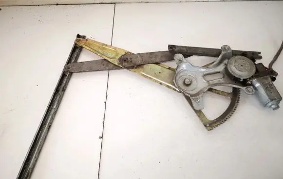 Sliding door window regulator with motor