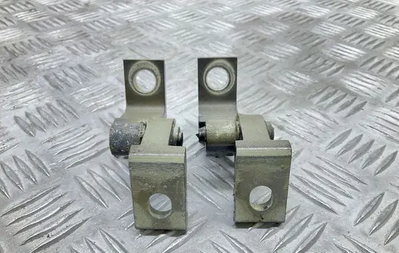 Volkswagen Tiguan Front door hinge set 5N0831401 5N0831401A