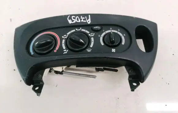 Renault Scenic I Climate control unit 651942P 100885