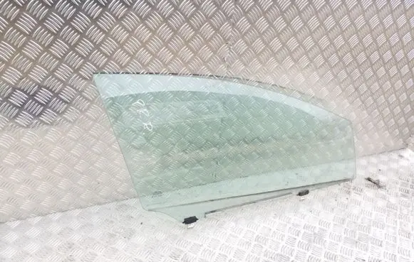 Toyota Avensis T270 Front door window glass four-door 43R001605