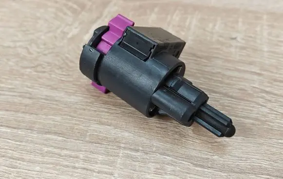 Audi A7 S7 4G Brake pedal sensor switch 4F0945459B