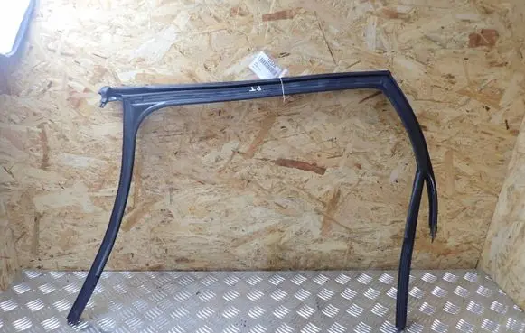 Audi A4 S4 B8 8K Rear door window/glass frame 