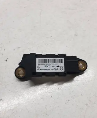 Mercedes-Benz CLS C219 Airbag deployment crash/impact sensor 0018209126 103472002