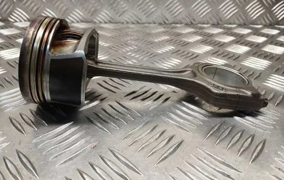 Peugeot 207 Piston with connecting rod 77L54 122P