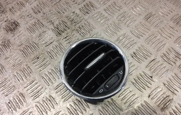 Fiat 500 Dash center air vent grill 735627419