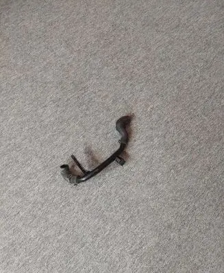 Volkswagen PASSAT CC Engine coolant pipe/hose 03L122157K