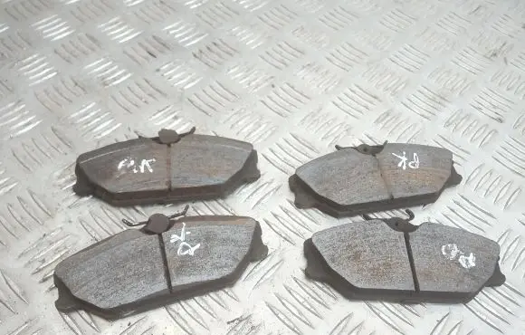 Renault Laguna I Brake pads (front) 