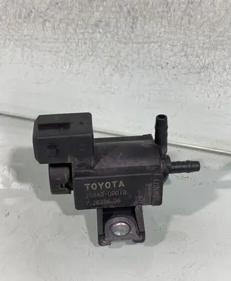 Toyota RAV 4 (XA30) Vacuum valve 258600r010