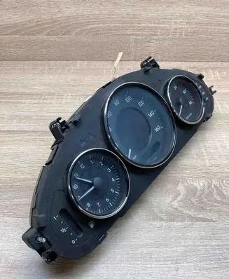 Mercedes-Benz CLS C219 Speedometer (instrument cluster) A2195401711 110080310 005