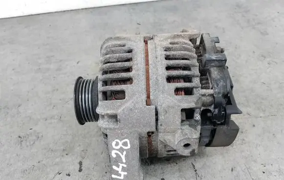 Opel Corsa C Generator/alternator 90561971