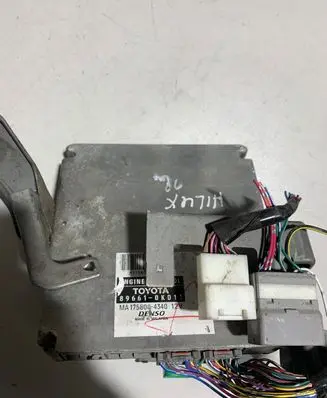 Toyota Corolla Verso AR10 Engine control unit/module 175800434R MA1758004340 896610K011