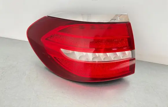 Mercedes-Benz E W213 Rear/tail lights 633000