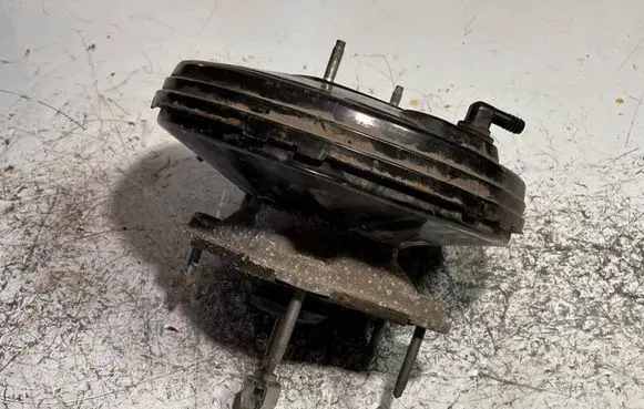 Nissan Juke I F15 Brake booster 460071KA1A