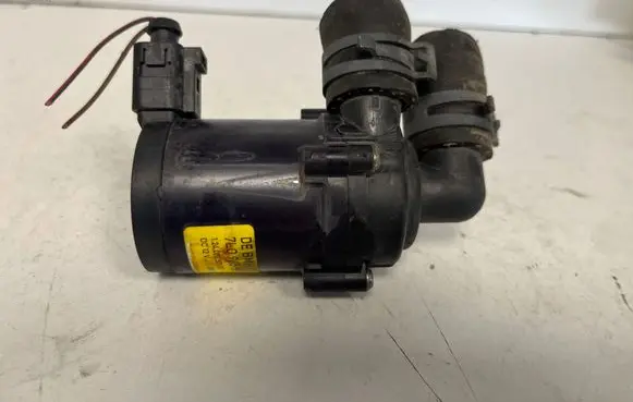Audi Q7 4L Electric auxiliary coolant/water pump 7L0965561J