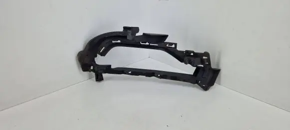 Volvo S90, V90 Fog light bracket 31383905