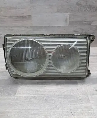 Mercedes-Benz W123 Headlight/headlamp