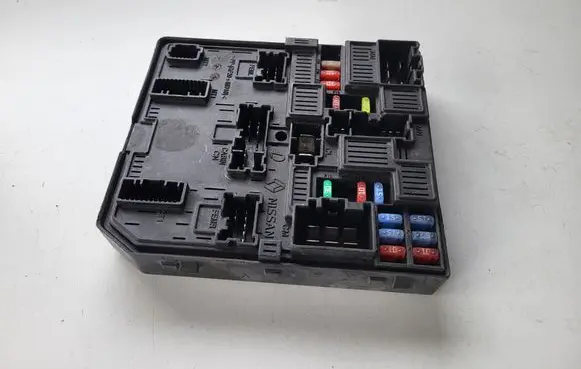 Nissan Qashqai Fuse module