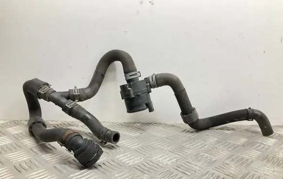 Seat Leon (5F) Electric auxiliary coolant/water pump 5C0965561 1K0122291BN 5Q0122063