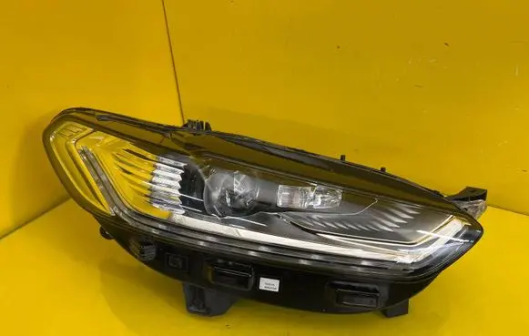 Ford Mondeo MK V Headlight/headlamp ES7313D154AD
