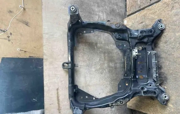 Land Rover Discovery Sport Front subframe HK725000A