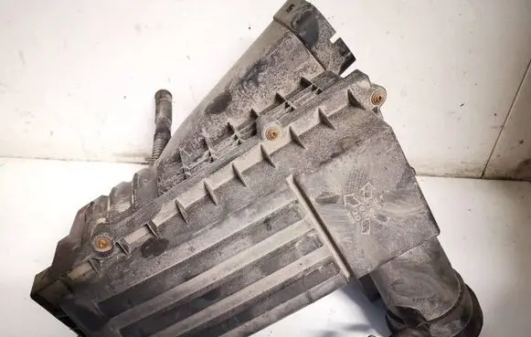 Volkswagen Tiguan Air filter box 3c0129601bh 3c0129607as