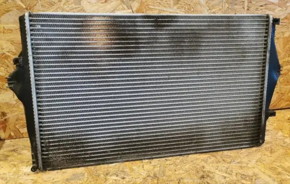 Volvo S70 V70 V70 XC Intercooler radiator 9161207A