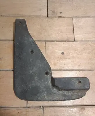 Dodge Challenger Front mudguard 82214141