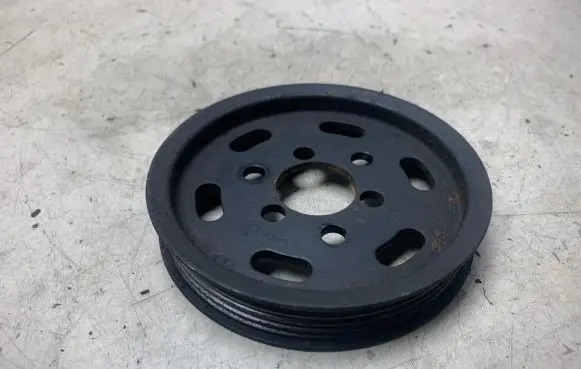 Audi A4 S4 B5 8D Power steering pump pulley 028145255F
