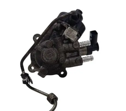 Skoda Octavia Mk3 (5E) Fuel injection high pressure pump 04L130755D 0445010537 11220714